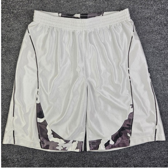 Champs Sports Other - Champs Sports Dazzle Basketball Shorts Men XL White Camo Textured Vintage Shiny